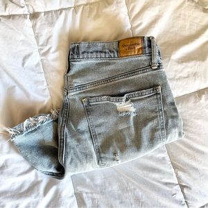 A&F high rise curve love shorts sz 14